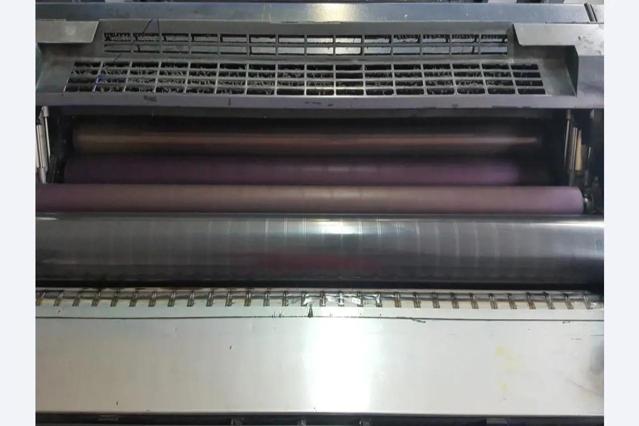 Máquinas de impressão digital, de pré-impressão e de pós-impressão<br>, bem como equipamento de escritório e comercial-74