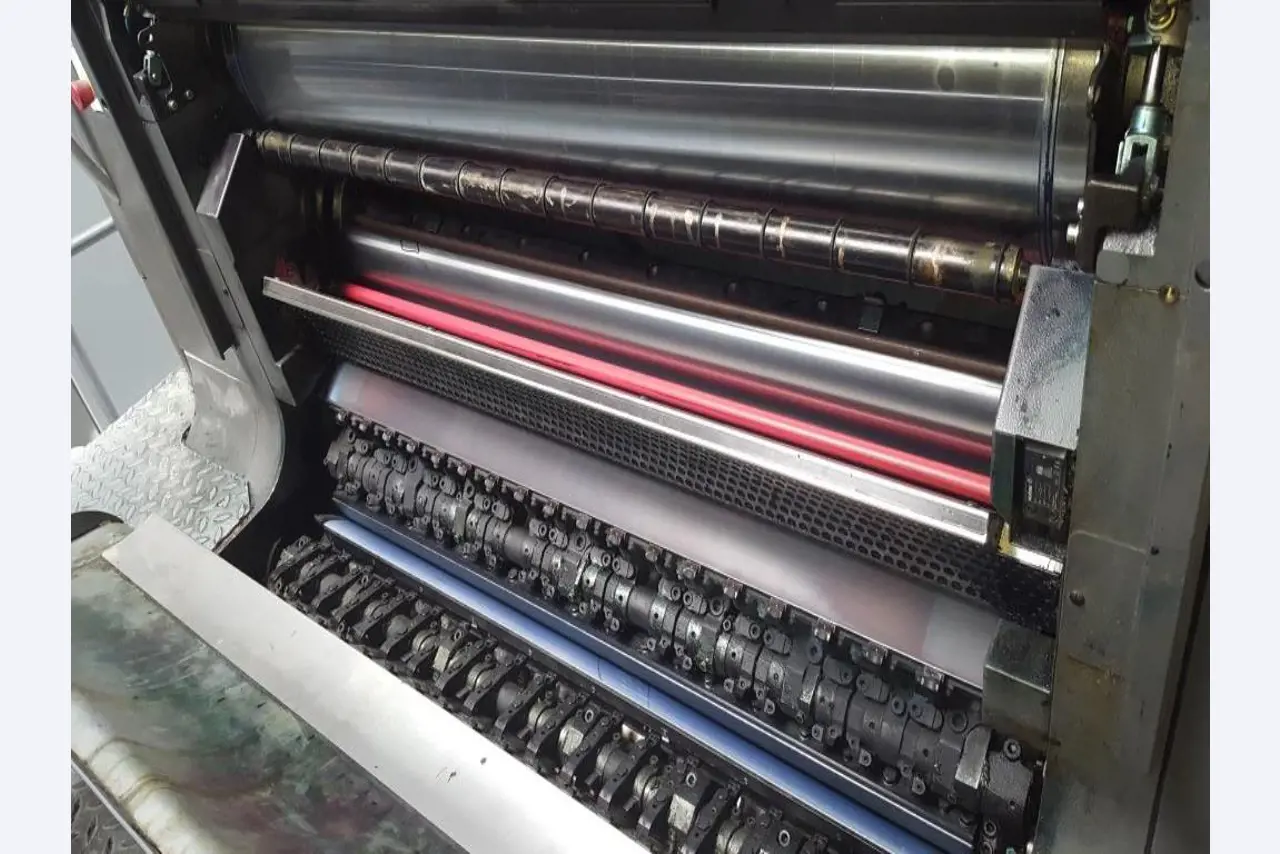 Máquinas de impressão digital, de pré-impressão e de pós-impressão<br>, bem como equipamento de escritório e comercial-76