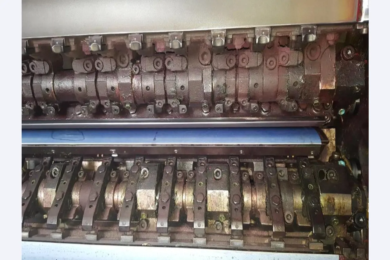 Máquinas de impressão digital, de pré-impressão e de pós-impressão<br>, bem como equipamento de escritório e comercial-84