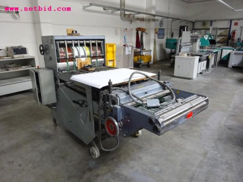 
Maschinen aus den Bereichen Digitaldruck, Druckvorstufe und Weiterverarbeitung<br>sowie die Betriebs- und Geschäftsausstattung-5