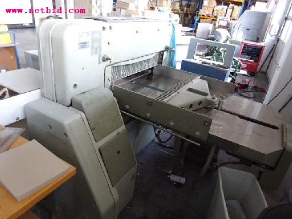 
Maschinen aus den Bereichen Digitaldruck, Druckvorstufe und Weiterverarbeitung<br>sowie die Betriebs- und Geschäftsausstattung-2