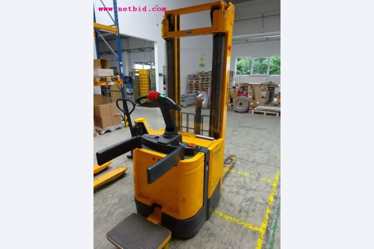 Máquinas de impressão digital, de pré-impressão e de pós-impressão<br>, bem como equipamento de escritório e comercial-1