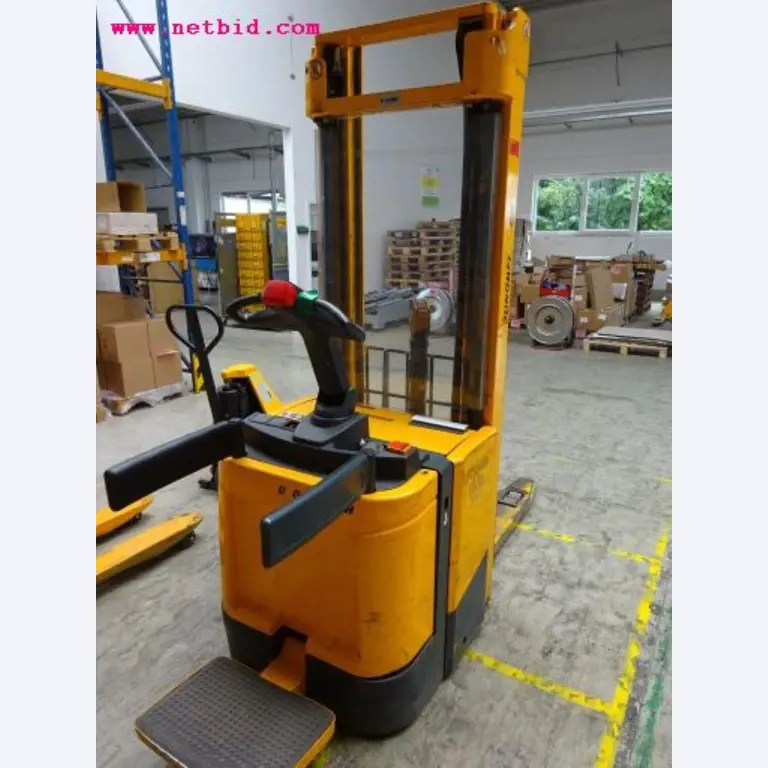 Máquinas de impressão digital, de pré-impressão e de pós-impressão<br>, bem como equipamento de escritório e comercial-1