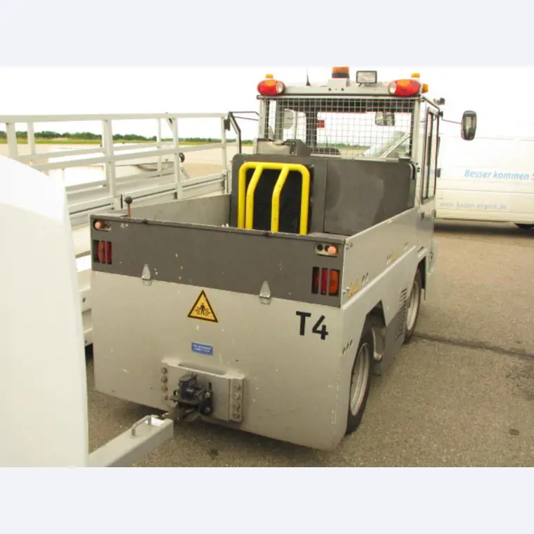 articulated busses and ground power unit-3