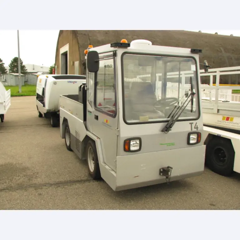 articulated busses and ground power unit-1