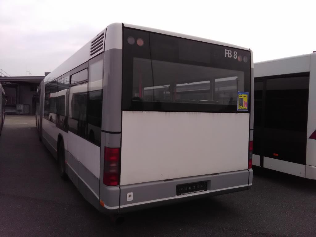 articulated busses and ground power unit-2