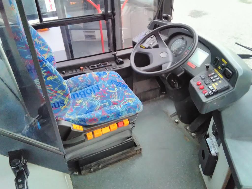 articulated busses and ground power unit-3