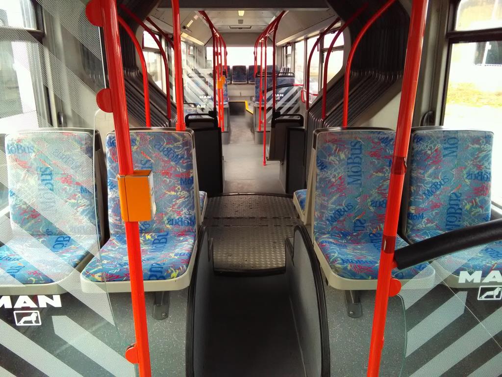 articulated busses and ground power unit-7