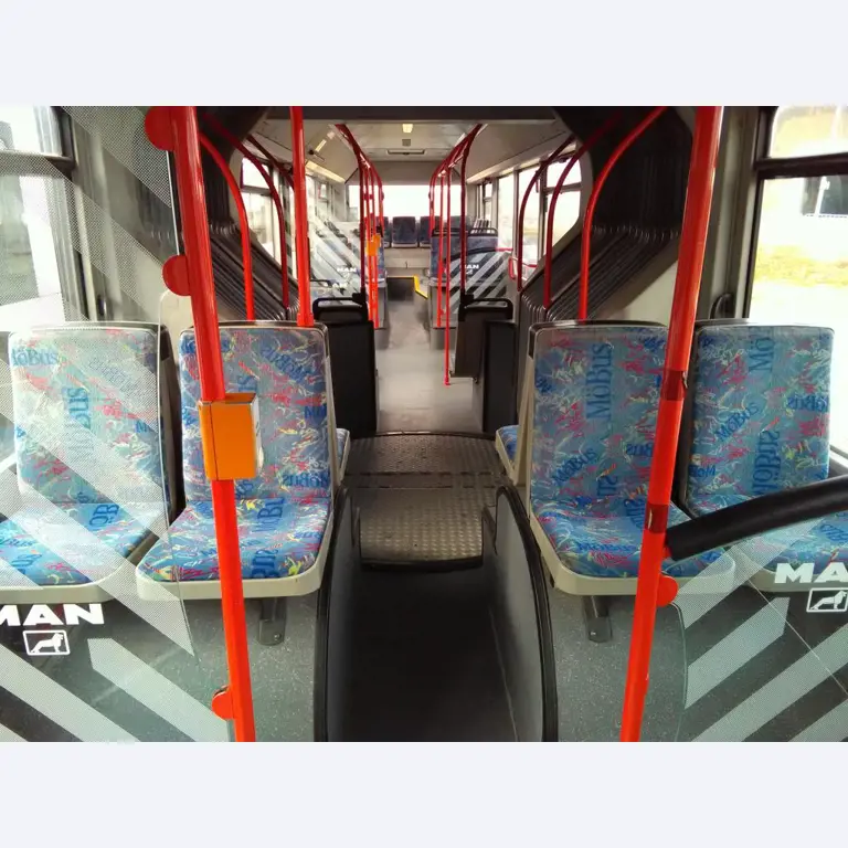 Gelenkbusse und Ground Power Unit-7