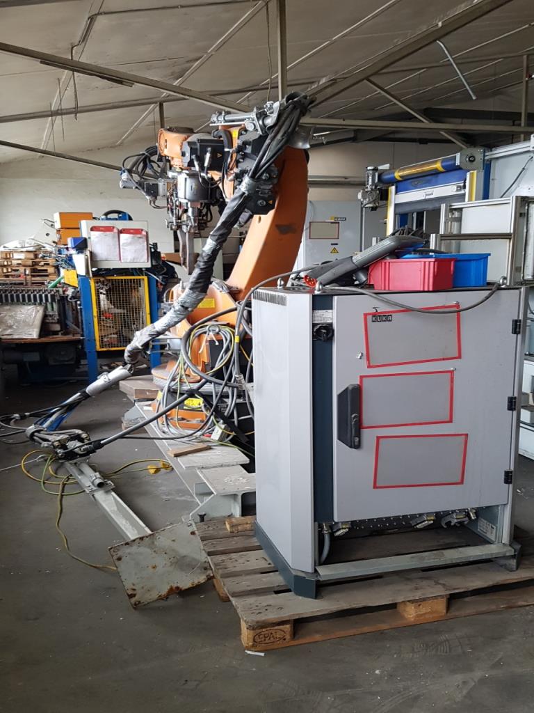 well-maintained metalworking machinery for wire processing-9