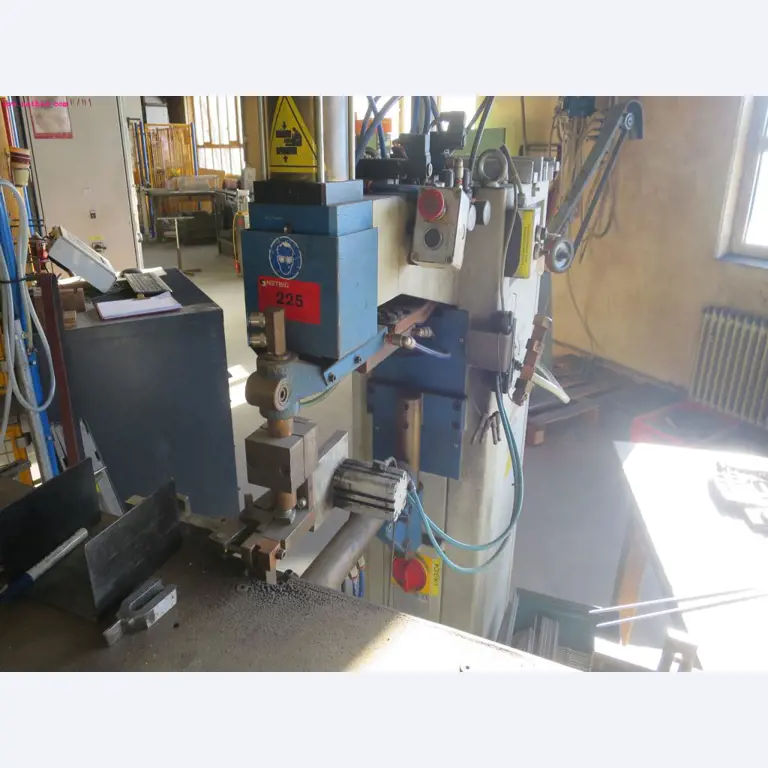 well-maintained metalworking machinery for wire processing-1