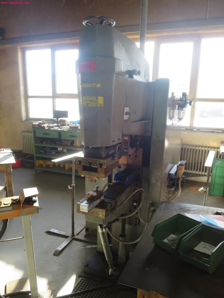 gepflegte Metallbearbeitungsmaschinen für Drahtverarbeitung-1