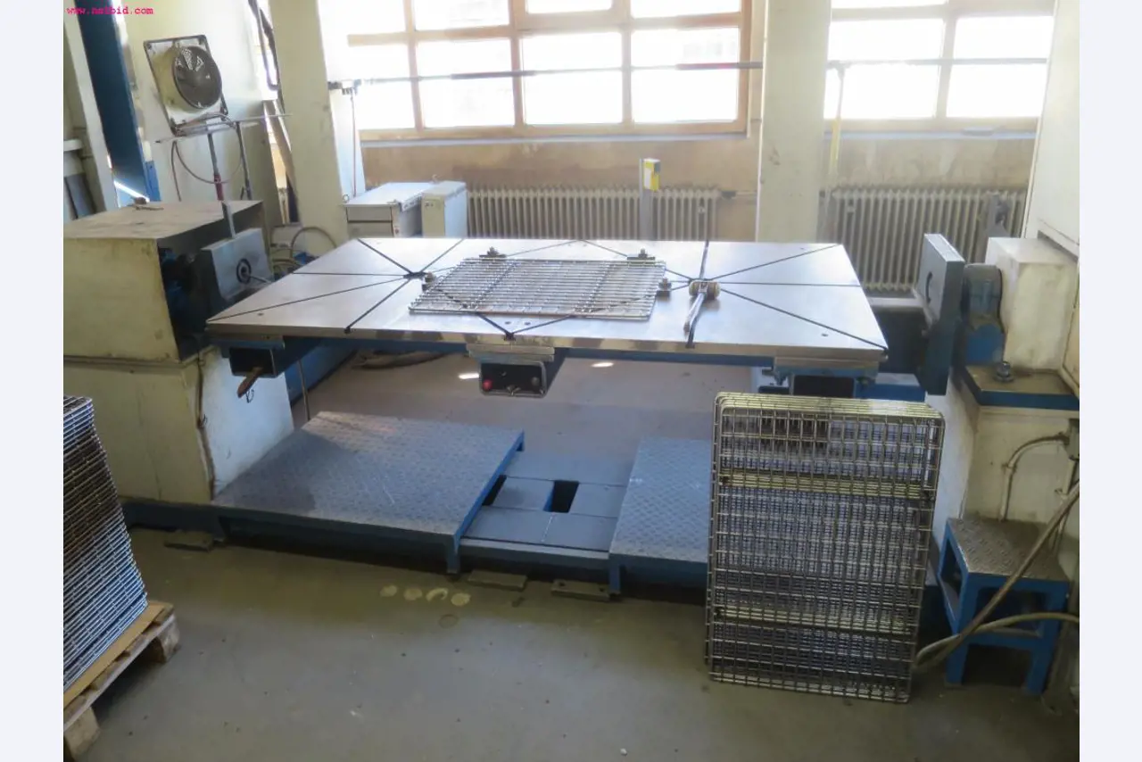 well-maintained metalworking machinery for wire processing-1