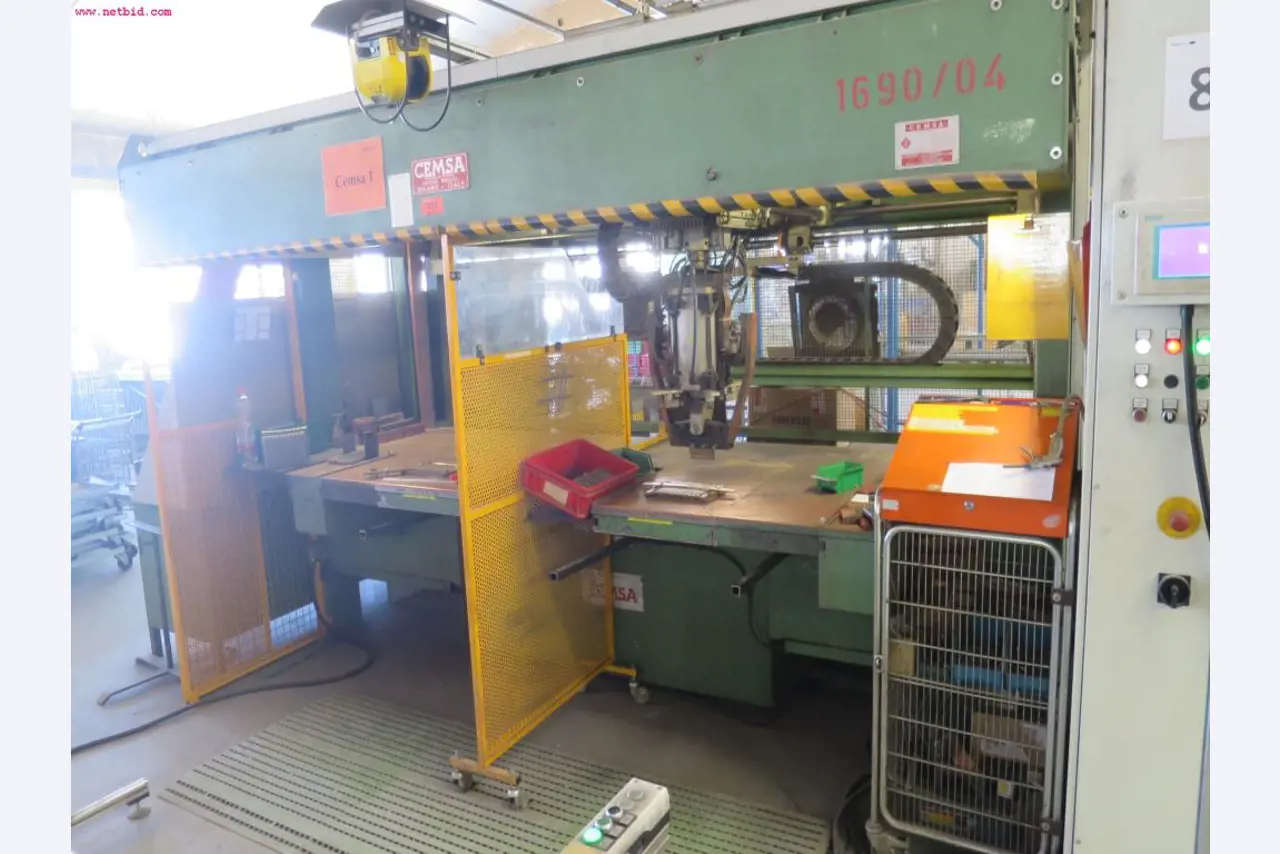 well-maintained metalworking machinery for wire processing-1