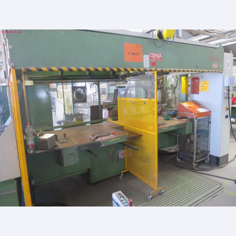 well-maintained metalworking machinery for wire processing-2
