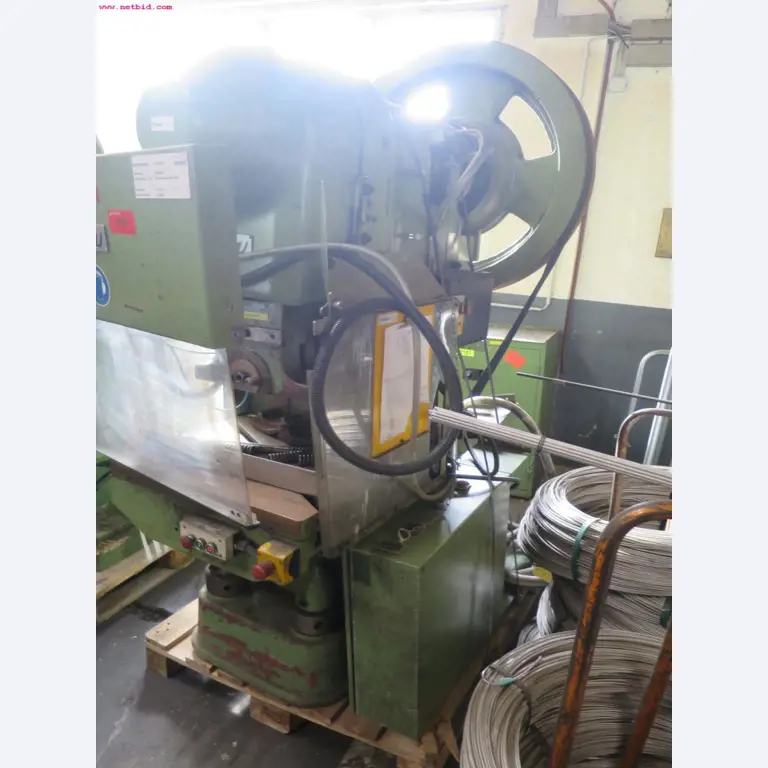 well-maintained metalworking machinery for wire processing-1