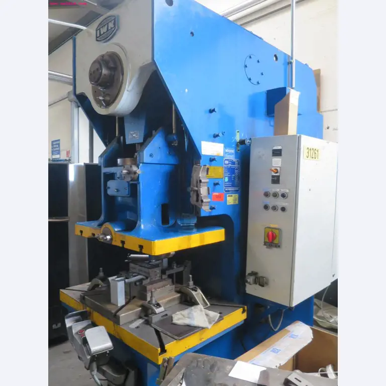 well-maintained metalworking machinery for wire processing-1