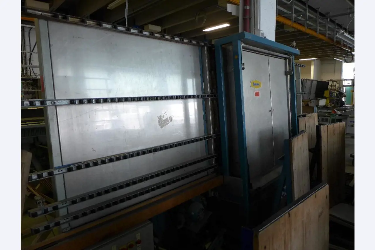 well-maintained glass processing machinery-1