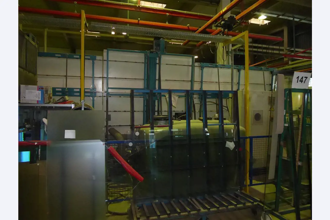 máquinas de transformação de vidro em bom estado de conservação-22