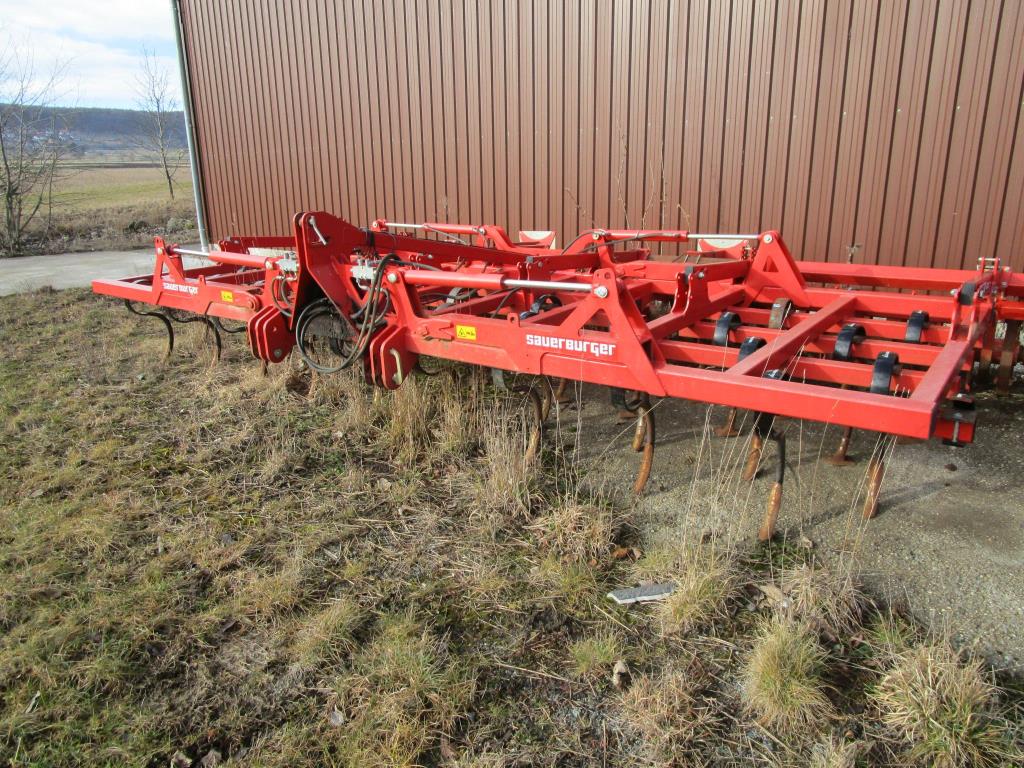 Machines agricoles et équipement d'exploitation-1