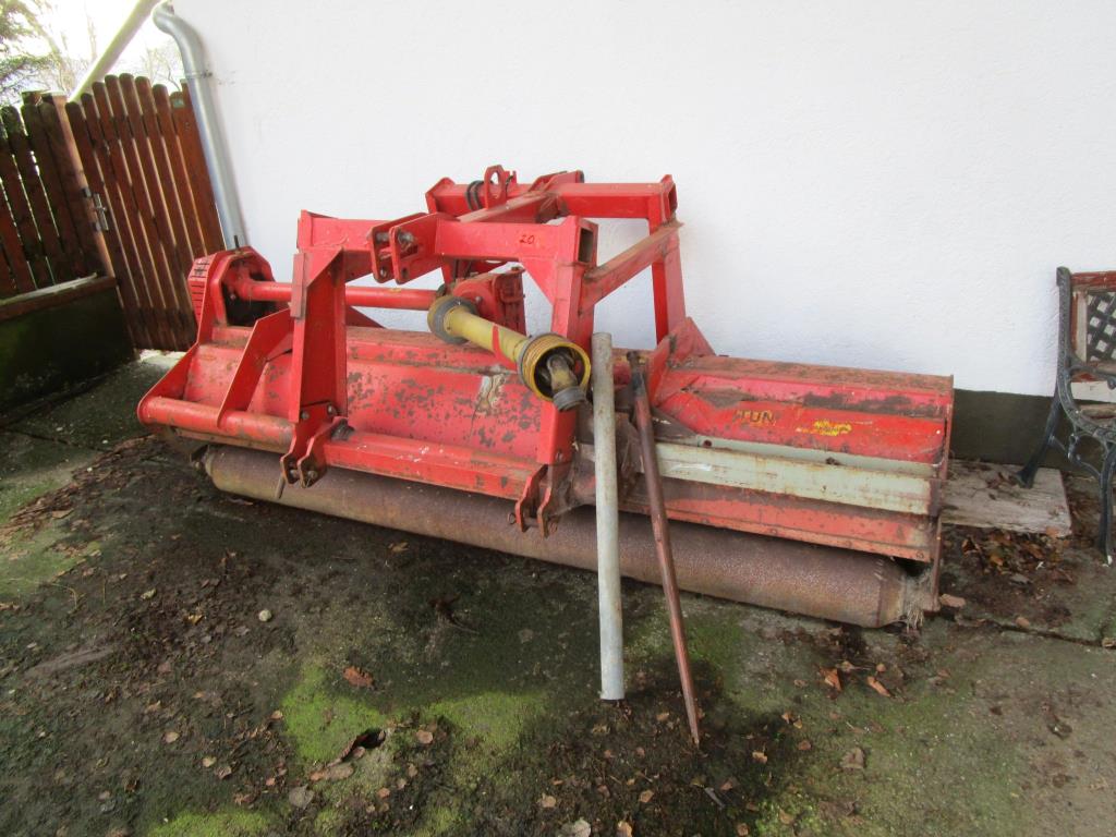 Landwirtschaftliche Maschinen sowie Betriebsausstattung-1