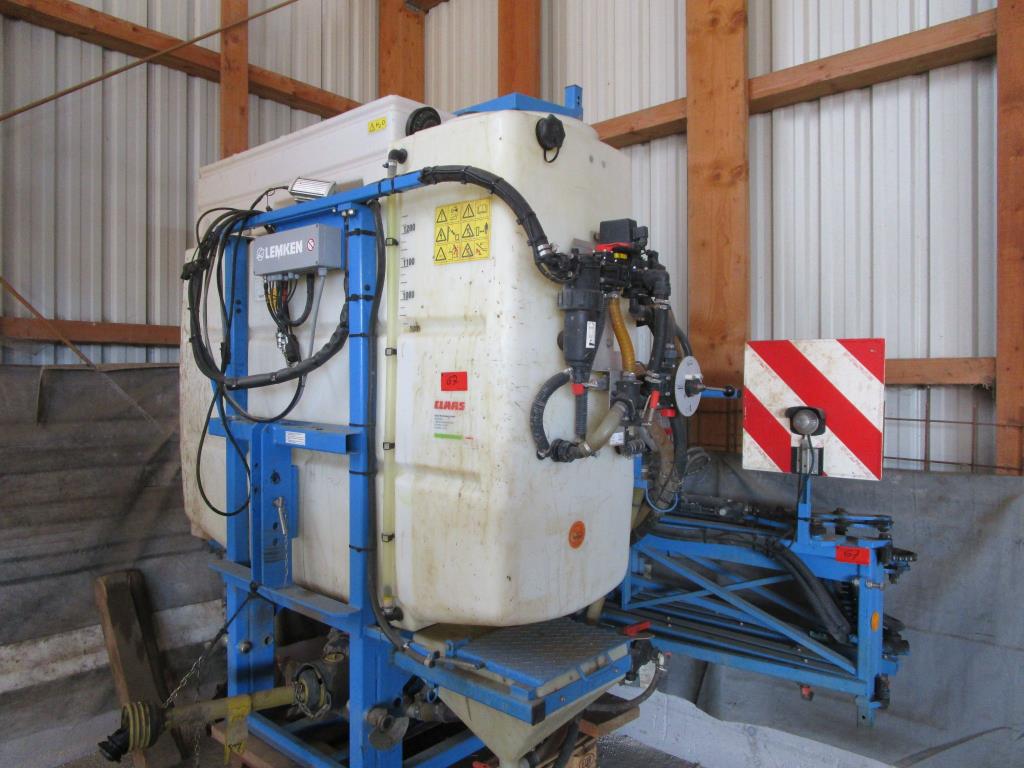 Landwirtschaftliche Maschinen sowie Betriebsausstattung-1