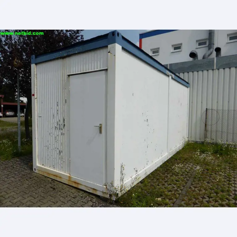 well-maintained machines for the paint and plaster production-1