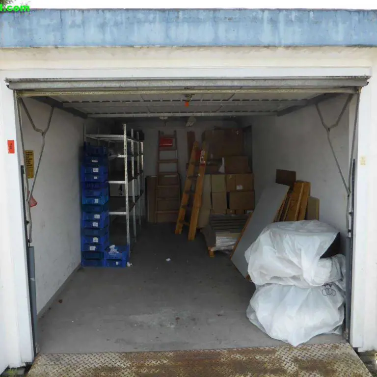 Prefabricated garage