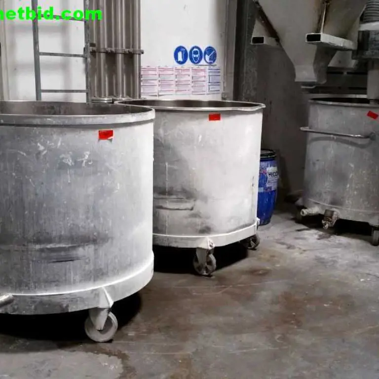 3 Mobile storage tanks