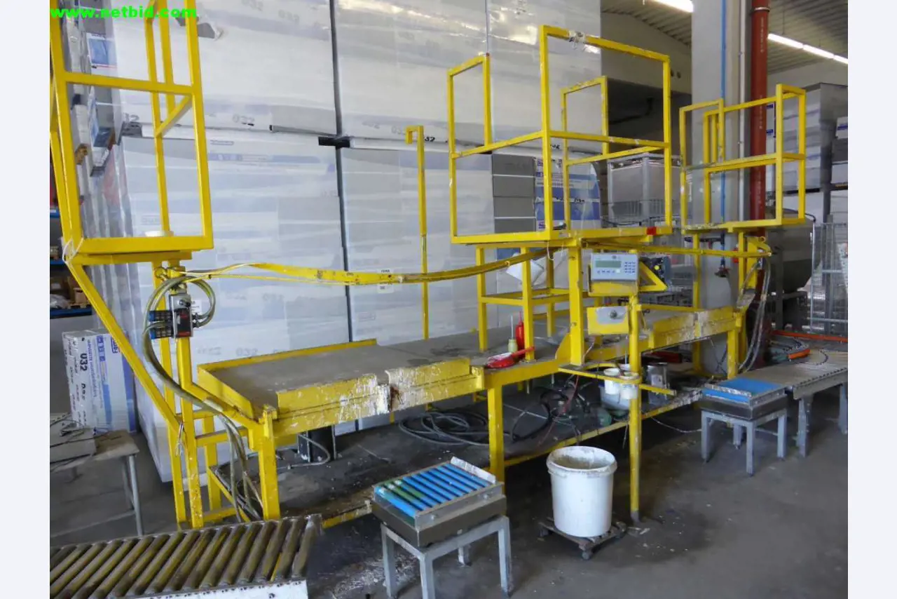 well-maintained machines for the paint and plaster production-1