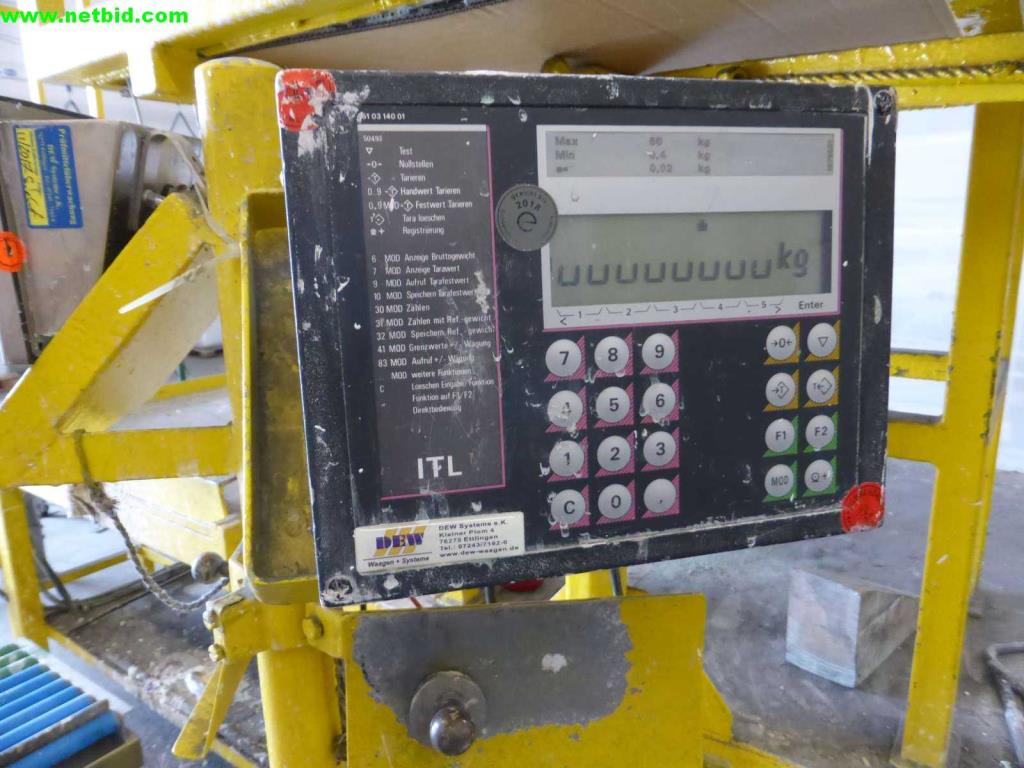 well-maintained machines for the paint and plaster production-4