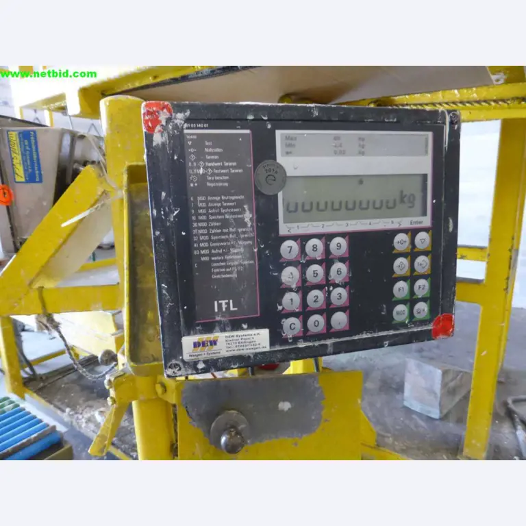 well-maintained machines for the paint and plaster production-4