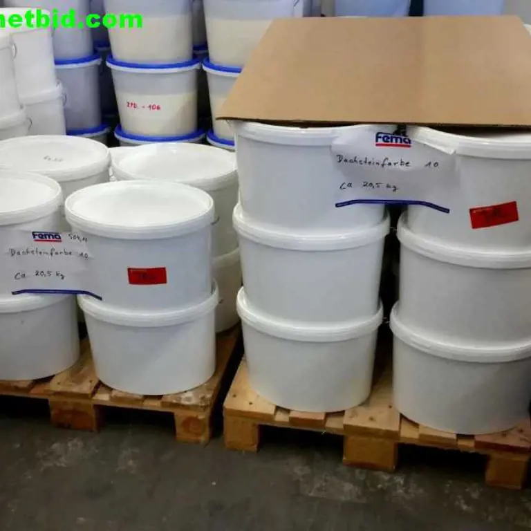 Lot of roof tile paint