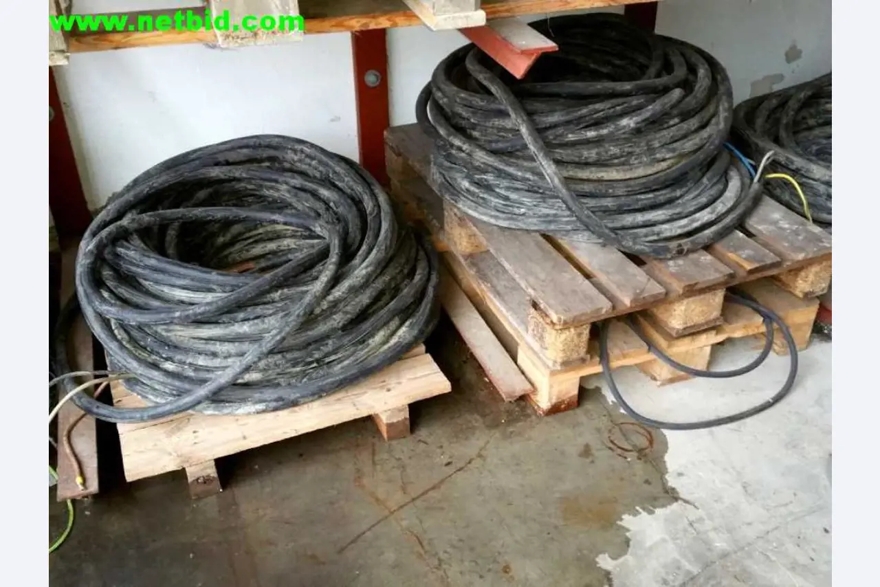 Peri Maximo paneelmallen<br><img src="/images/LogoStrasser.png"><br>-2