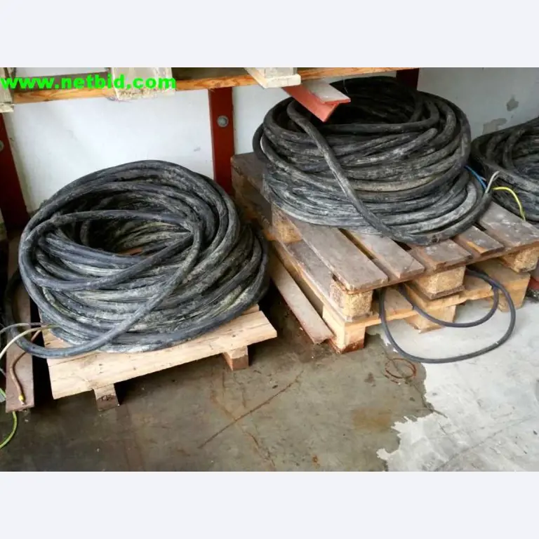 Peri Maximo paneelmallen<br><img src="/images/LogoStrasser.png"><br>-2