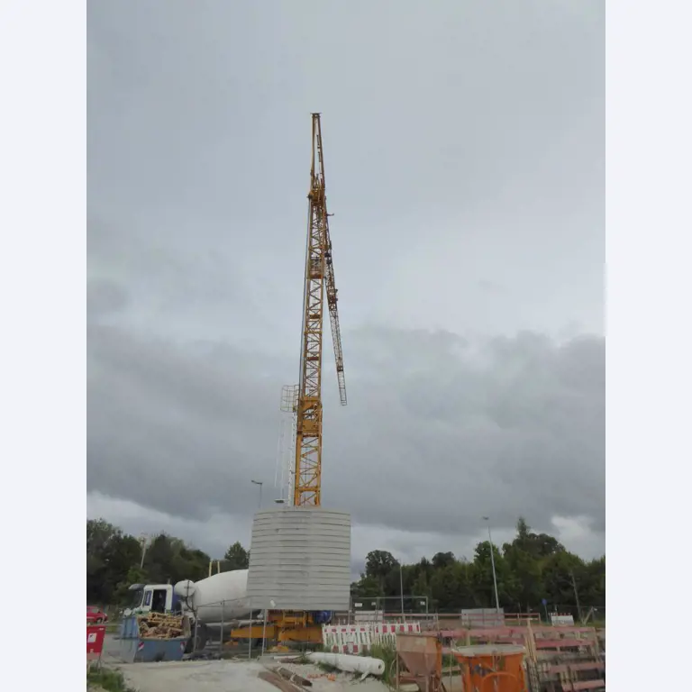 Peri Maximo paneelmallen<br><img src="/images/LogoStrasser.png"><br>-5