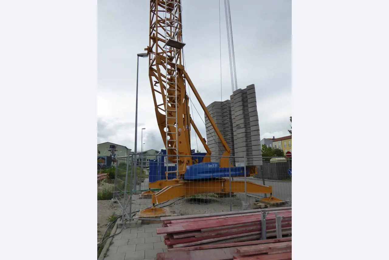 Peri Maximo paneelmallen<br><img src="/images/LogoStrasser.png"><br>-7