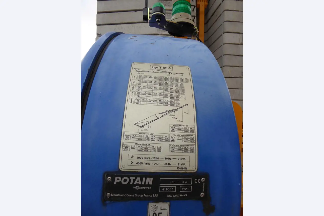 Peri Maximo paneelmallen<br><img src="/images/LogoStrasser.png"><br>-8