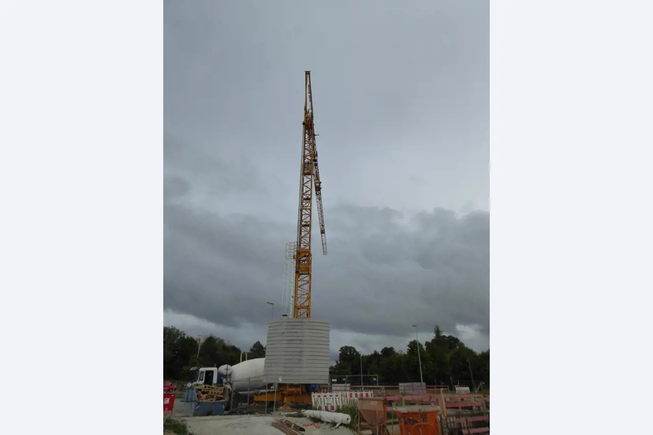 Peri Maximo paneelmallen<br><img src="/images/LogoStrasser.png"><br>-2