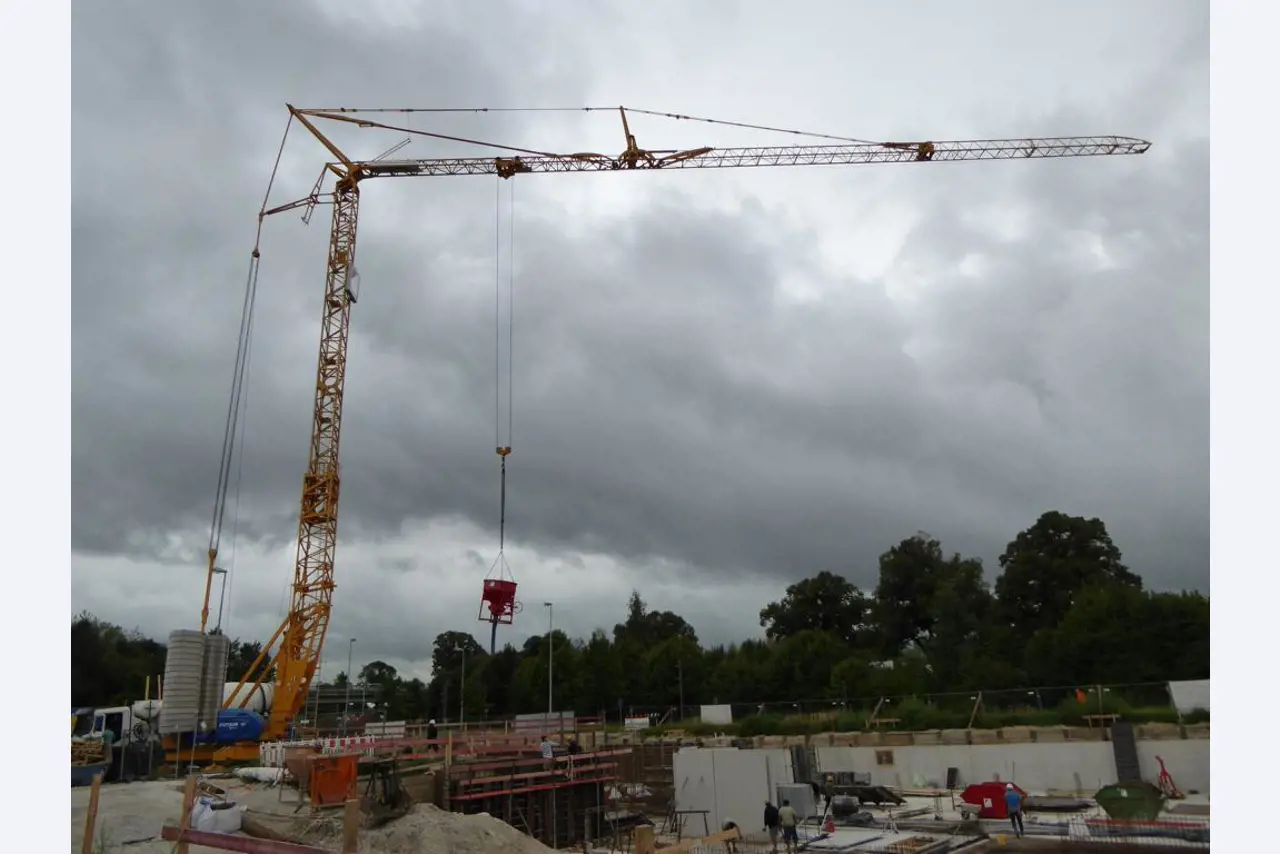 Peri Maximo paneelmallen<br><img src="/images/LogoStrasser.png"><br>-1