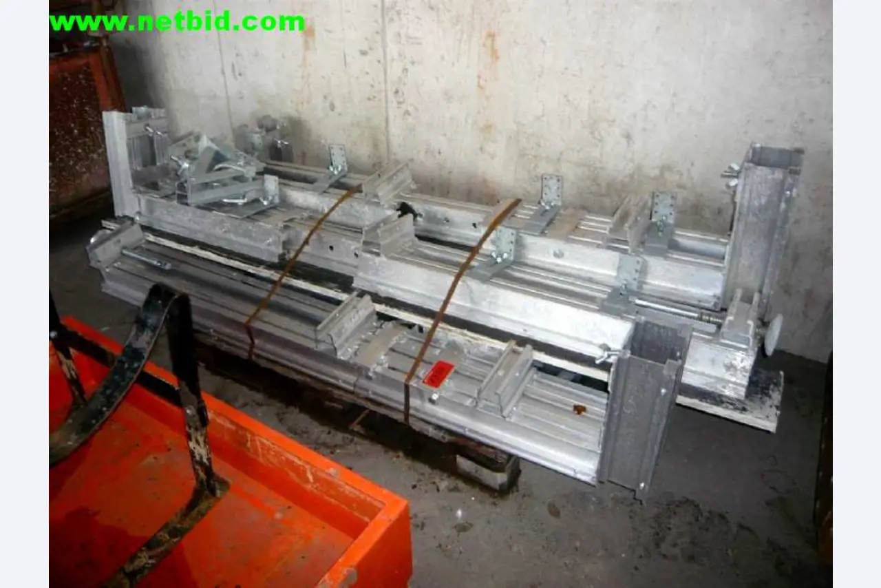 Peri Maximo Posten Rahmenschalungen<br><img src="/images/LogoStrasser.png"><br>-1