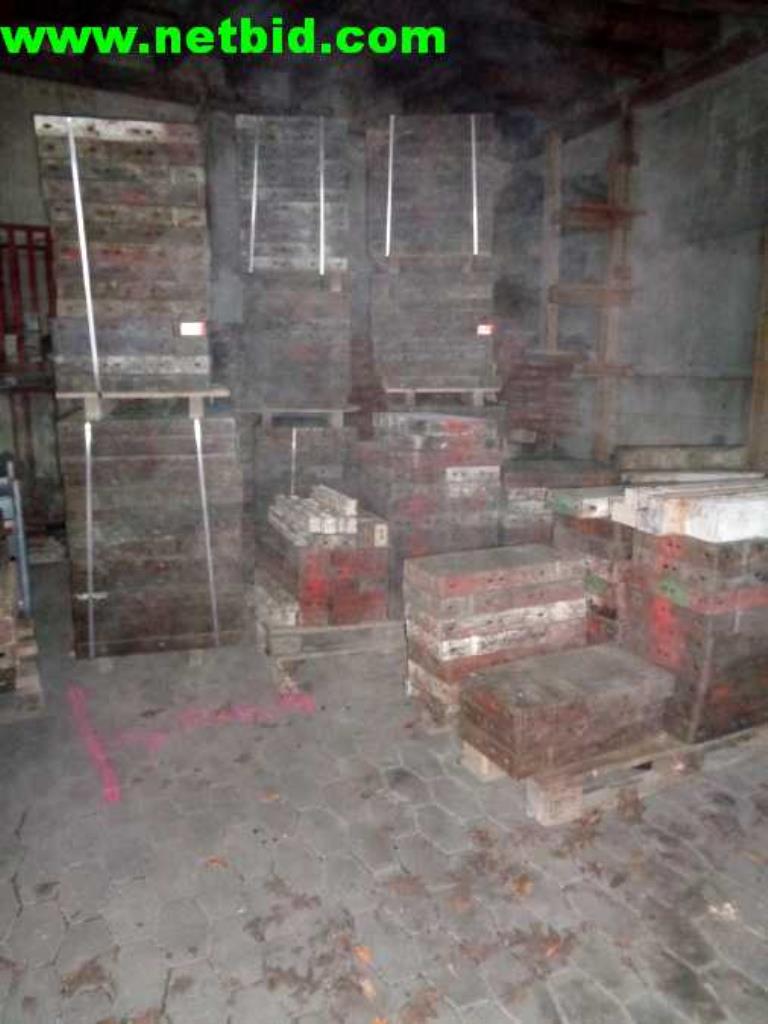 
Moldes para painéis Peri Maximo<br><img src="/images/LogoStrasser.png"><br>-2