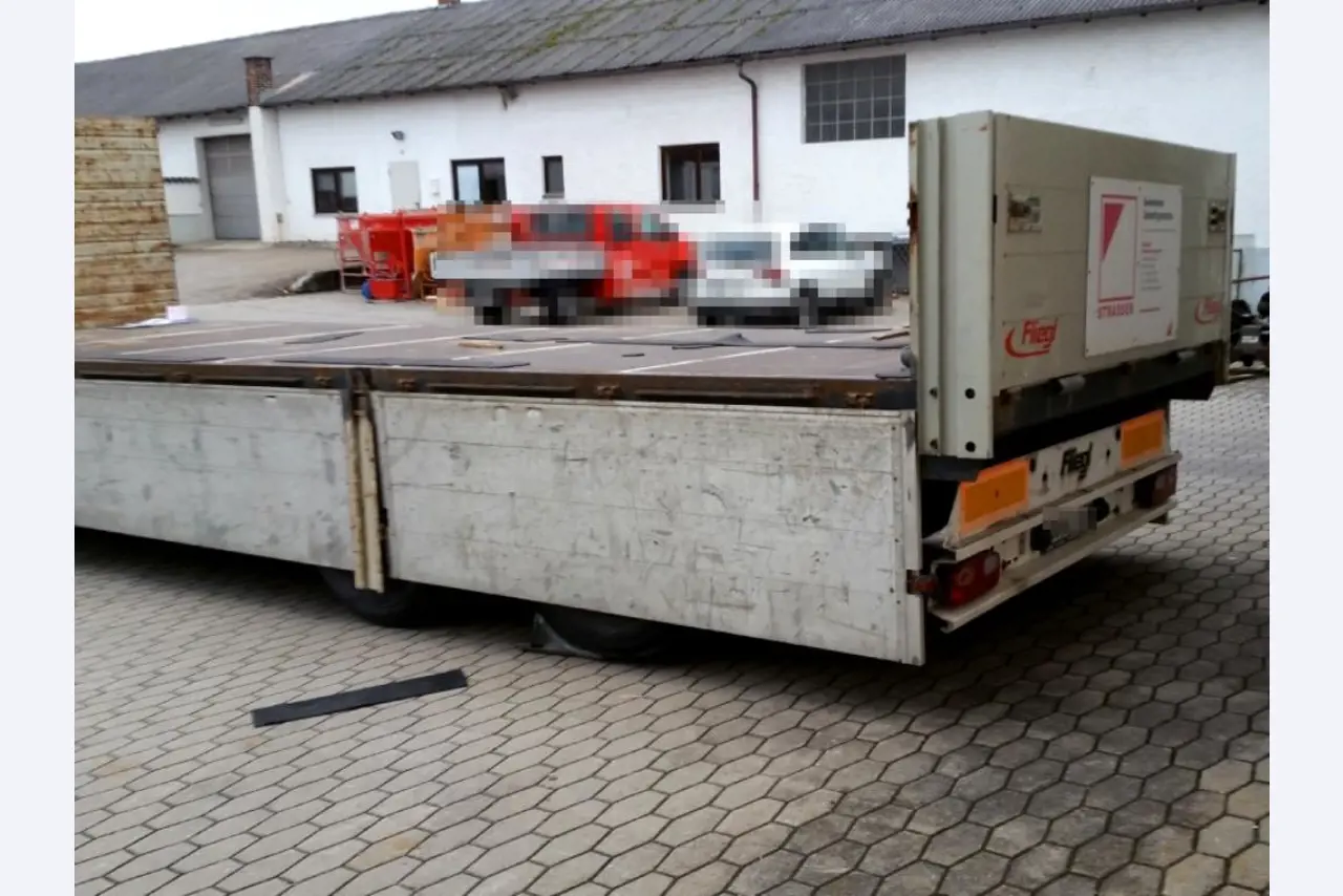 Peri Maximo paneelmallen<br><img src="/images/LogoStrasser.png"><br>-4