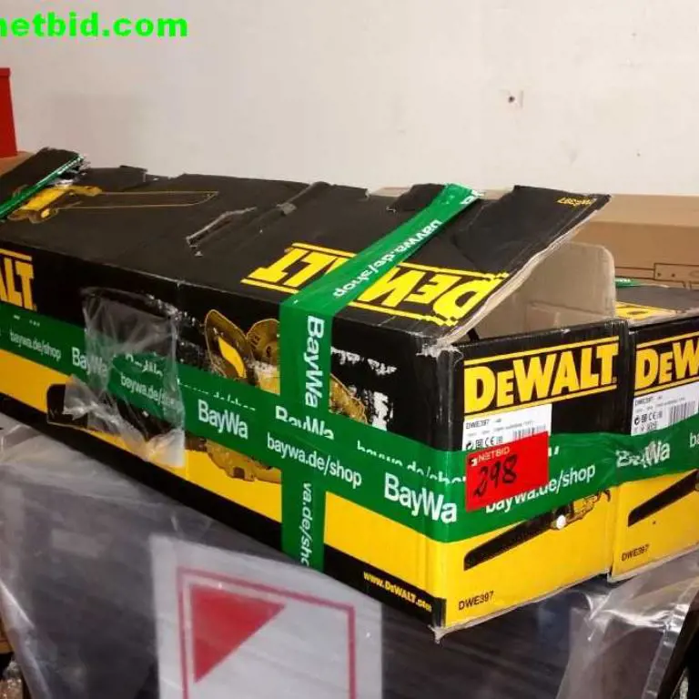 2 Elektrische gasbetonzagen DeWalt DWE 397