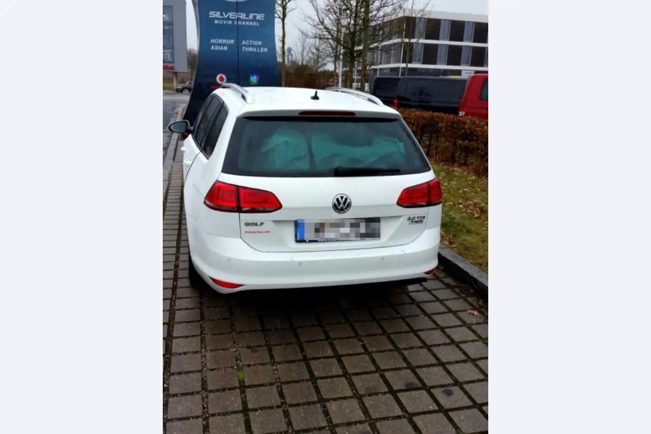 Peri Maximo paneelmallen<br><img src="/images/LogoStrasser.png"><br>-5