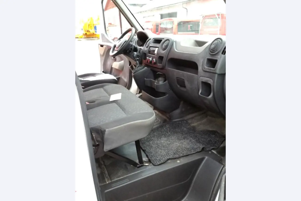 Peri Maximo paneelmallen<br><img src="/images/LogoStrasser.png"><br>-12