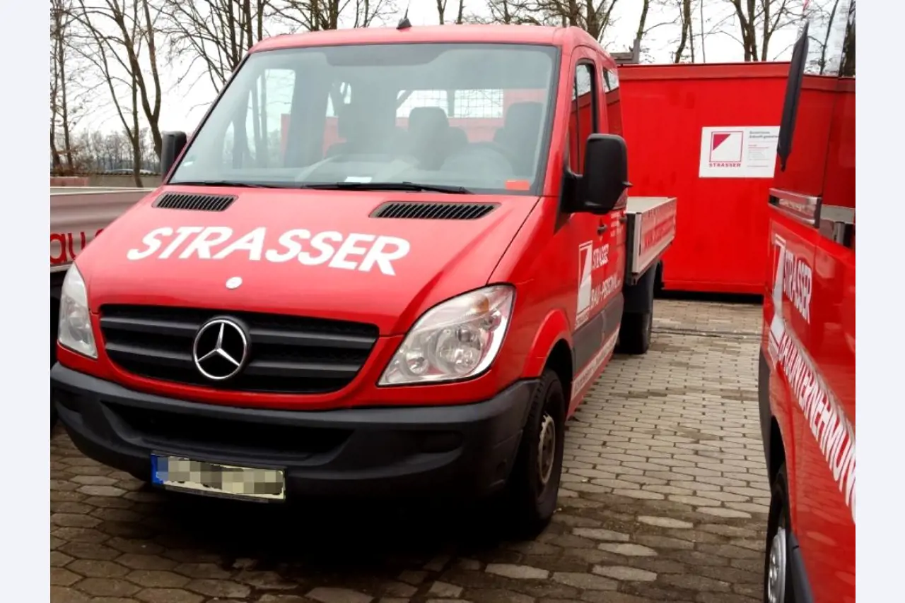 Peri Maximo paneelmallen<br><img src="/images/LogoStrasser.png"><br>-2