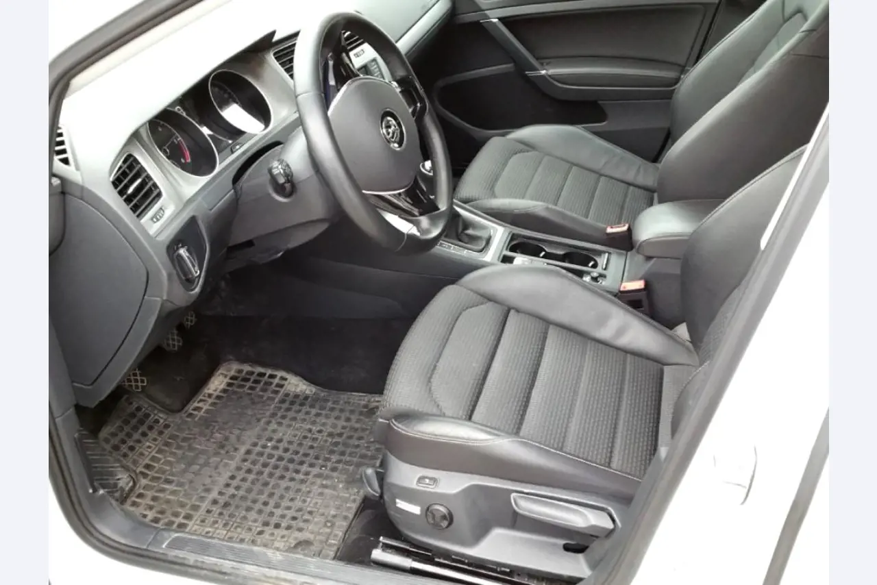 Peri Maximo paneelmallen<br><img src="/images/LogoStrasser.png"><br>-13