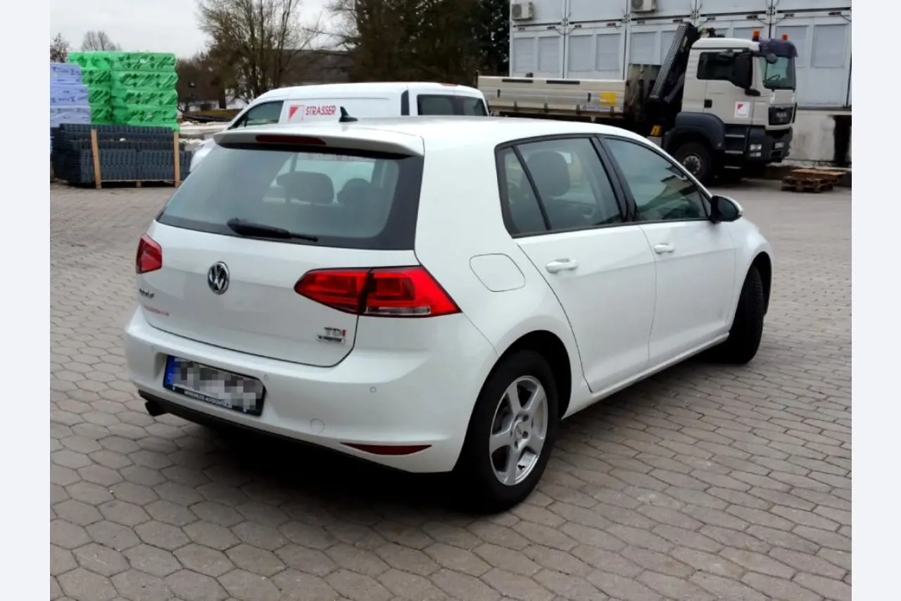 Peri Maximo paneelmallen<br><img src="/images/LogoStrasser.png"><br>-6