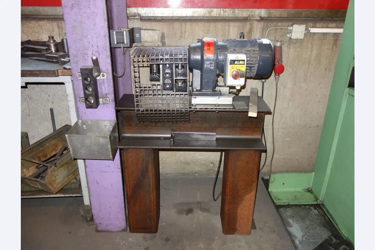 Machines for sheet metal working, business and office equipment as well as vehicle fleet-2